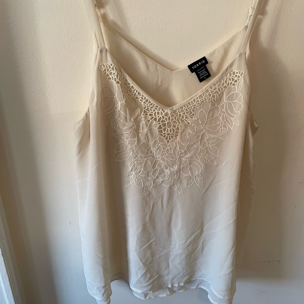 Women’s white Torrid blouse